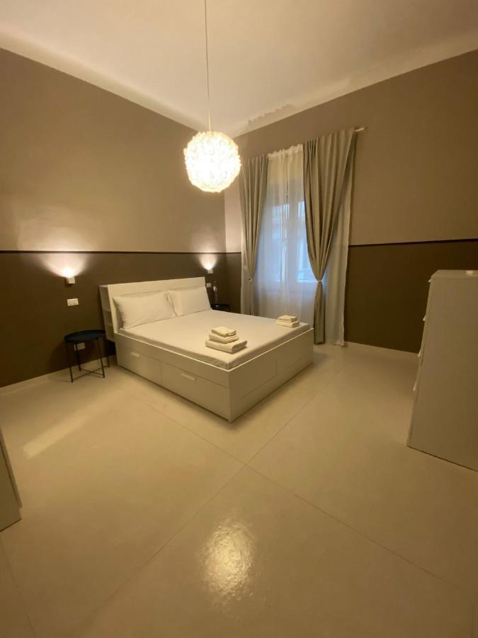Luse Studios 1 奥斯图尼 外观 照片